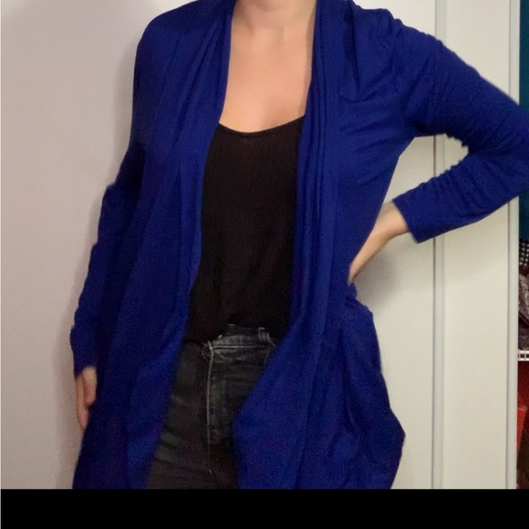 XL Blue Sweater - Picture 8 of 8